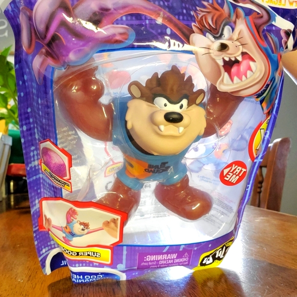 Space Jam Tasmanian Devil Stretch Toy - Picture 1 of 4
